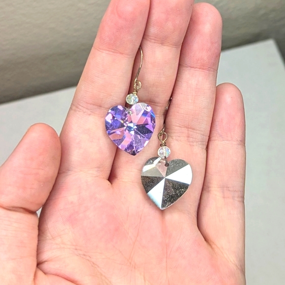 Light Purple Crystal Heart Earrings - Picture 14 of 17